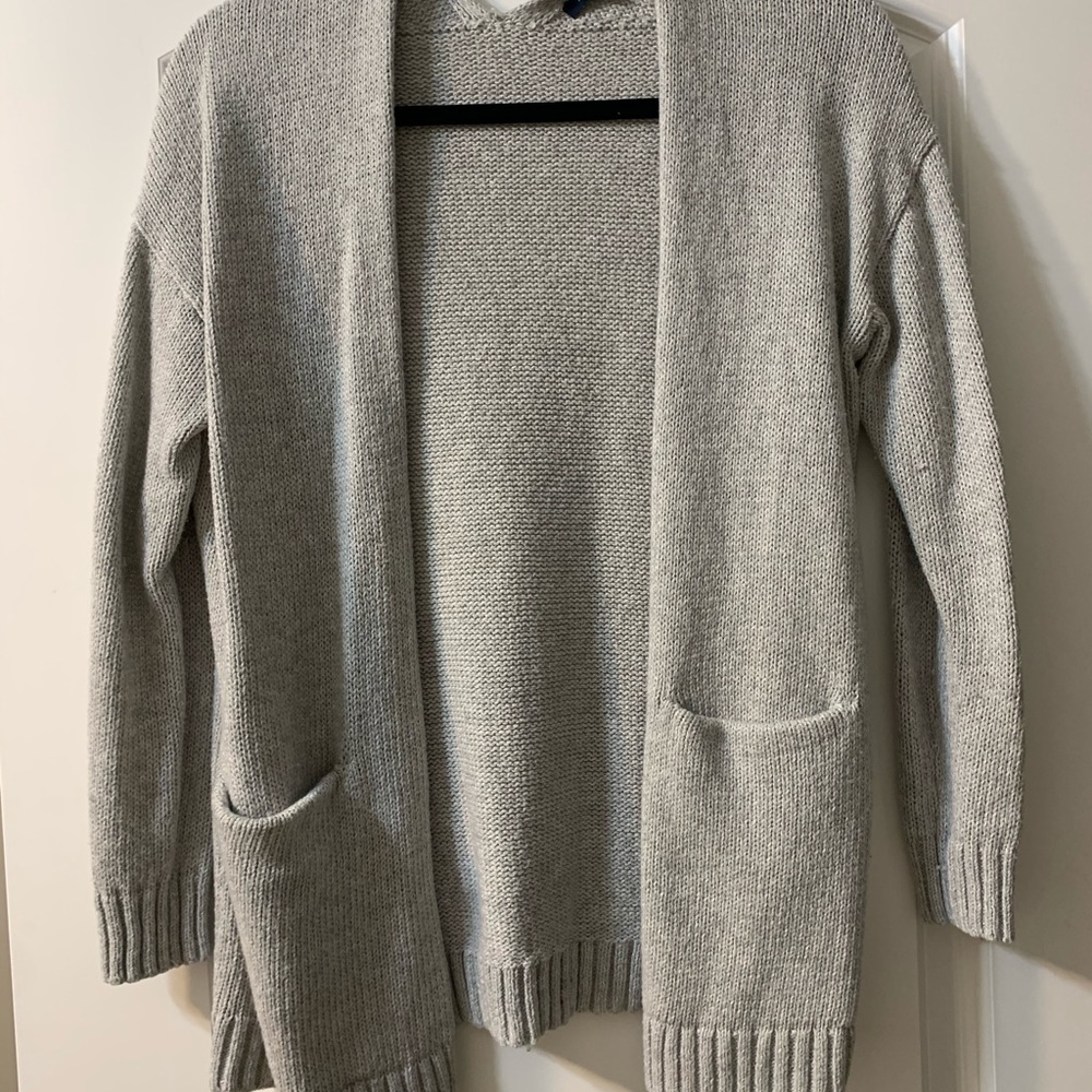 American Eagle sweater